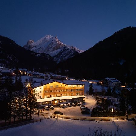 Dolomiten Hotel Irma Canazei Buitenkant foto