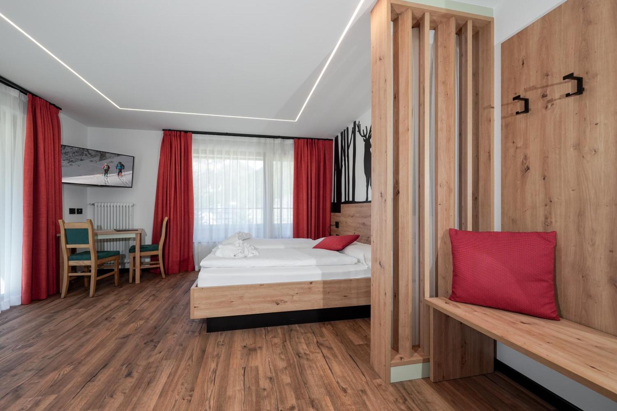 Dolomiten Hotel Irma Canazei Buitenkant foto